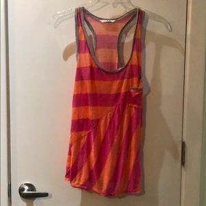 3 dots tank